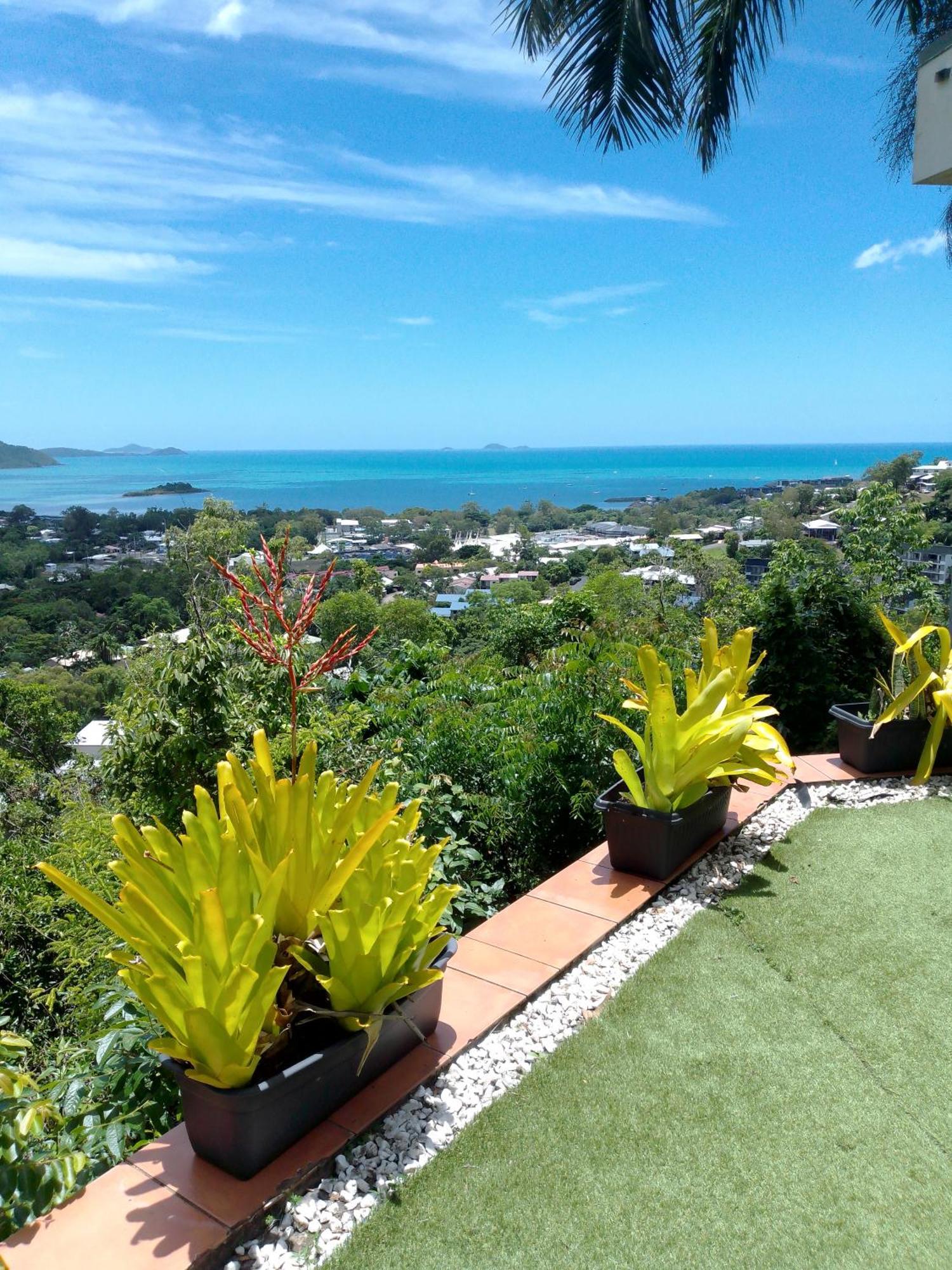 Hotel Yachtsmans Paradise, Whitsundays à Airlie Beach Extérieur photo
